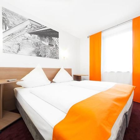 Mcdreams Hotel Wuppertal City Esterno foto