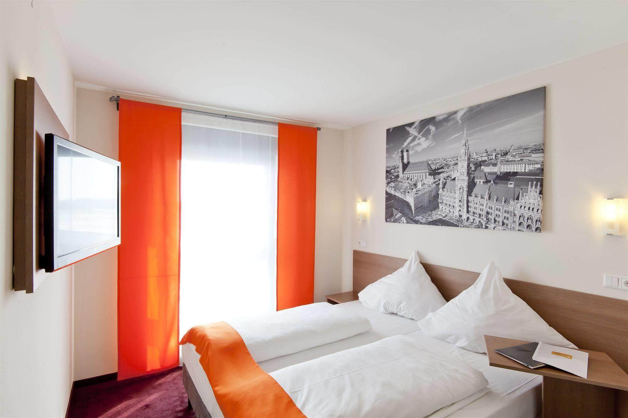 Mcdreams Hotel Wuppertal City Esterno foto