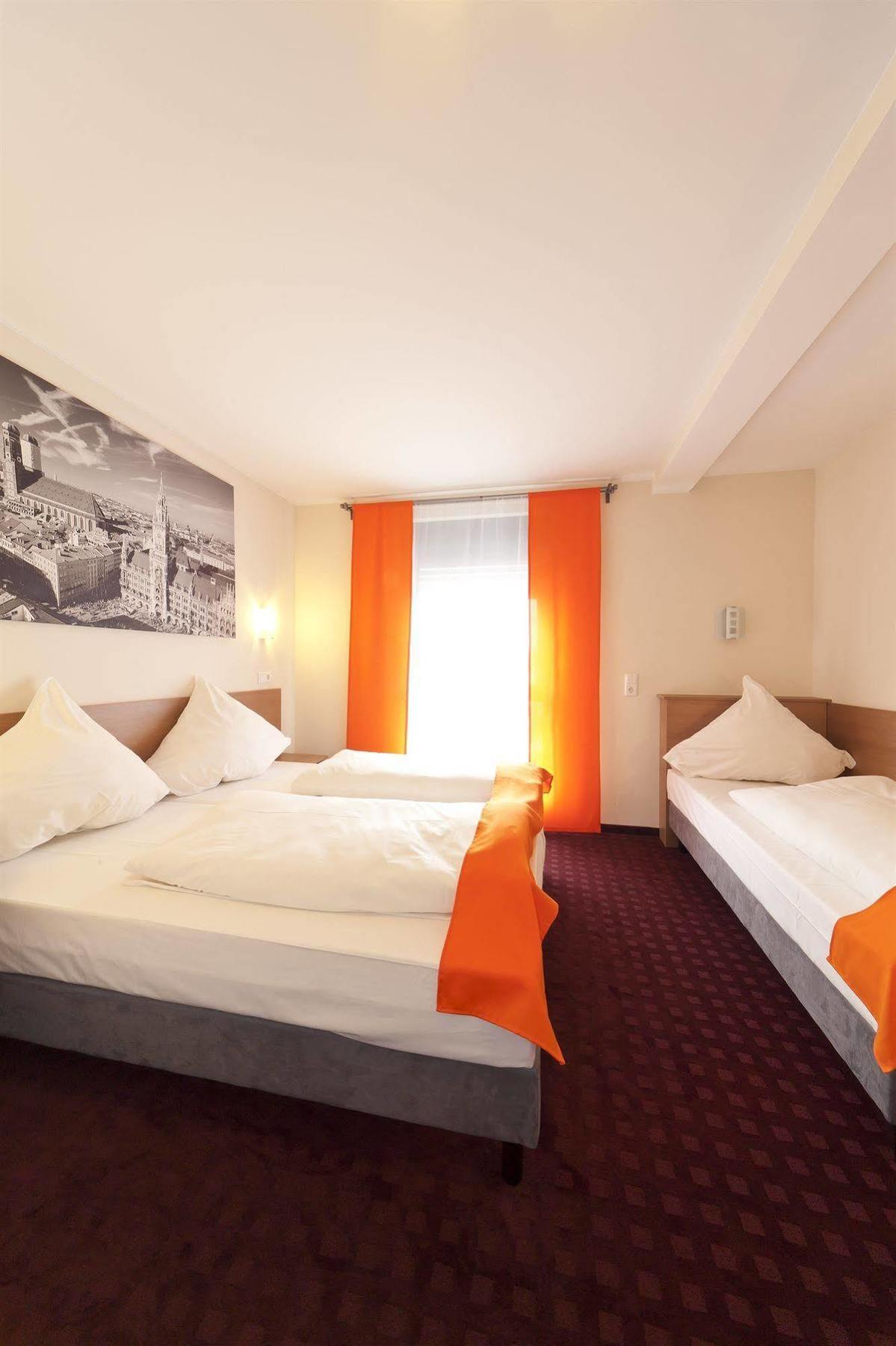 Mcdreams Hotel Wuppertal City Esterno foto